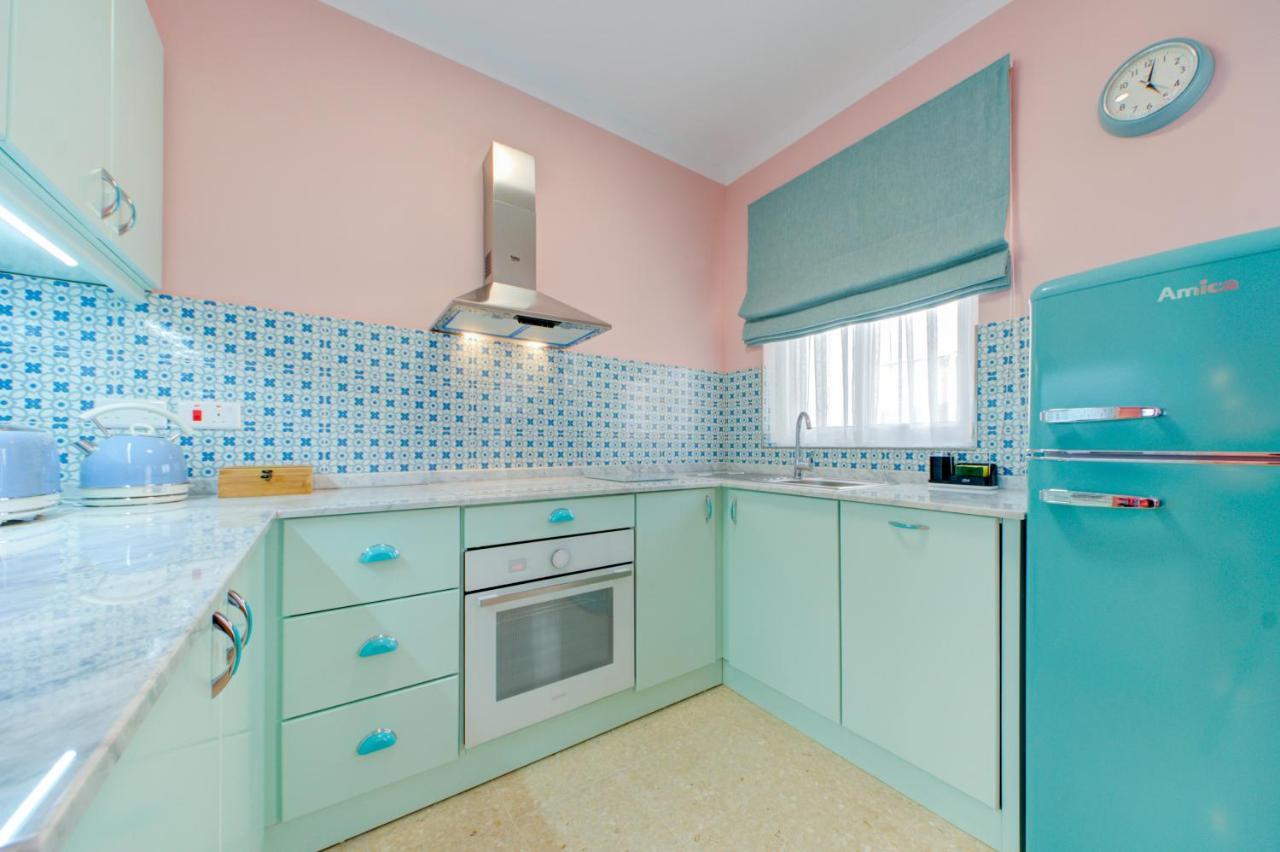 Colorful & Spacious Home With Yard - Close To Xemxija Bay San Pawl il-Baħar Eksteriør bilde