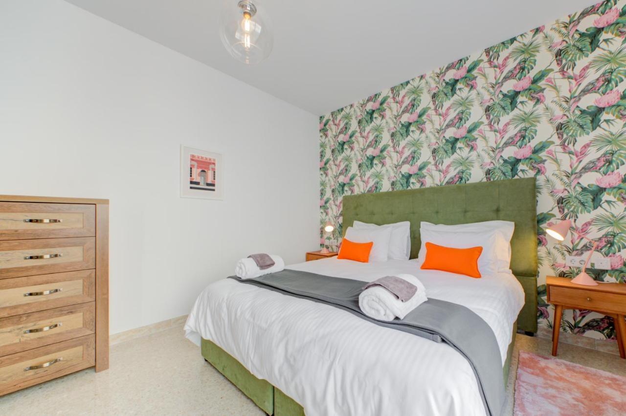 Colorful & Spacious Home With Yard - Close To Xemxija Bay San Pawl il-Baħar Eksteriør bilde